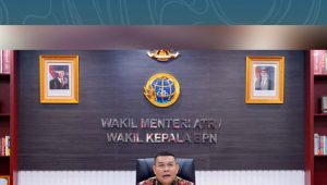 Buka Sosialisasi Kehumasan, Wamen Ossy Berpesan agar Strakom Bersifat Informatif, Edukatif, Partisipatif, dan Transformasional